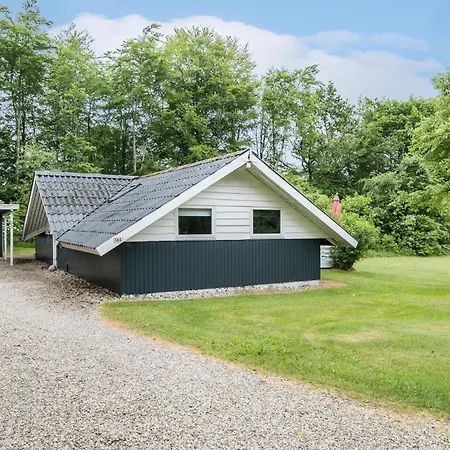 3 Bedroom Beautiful In Toftlund