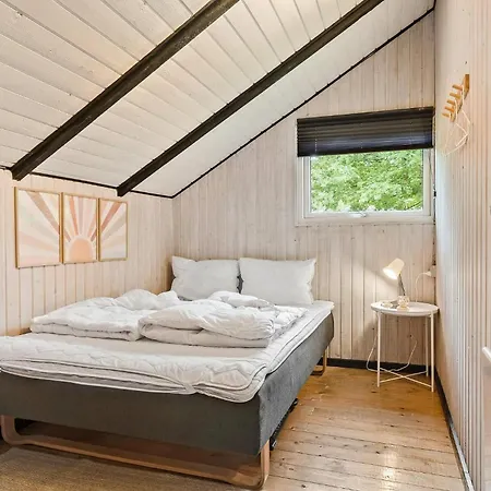 3 Bedroom Beautiful In Toftlund * Arrild