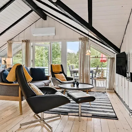 3 Bedroom Beautiful In Toftlund * Arrild