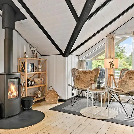 Holiday home 3 Bedroom Beautiful In Toftlund
